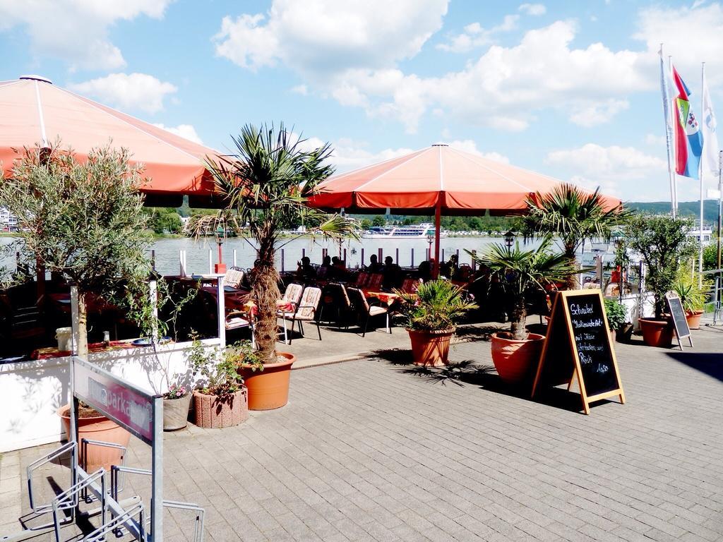 Hotel Rheinischer Hof Bad Breisig Exterior photo